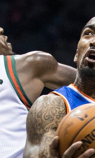 Bucks snap 6-game skid, beat Knicks 101-98